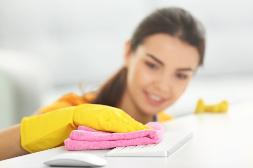 Kitchen appliance cleaning service for SE8 residential properties