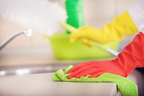 End of tenancy and deep cleaning for SE8 properties